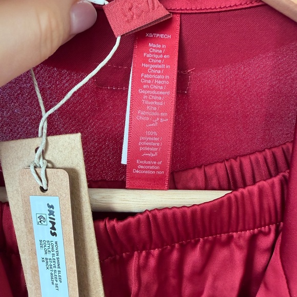 SKIMS Red Satin Pajama Set - Picture 13 of 14